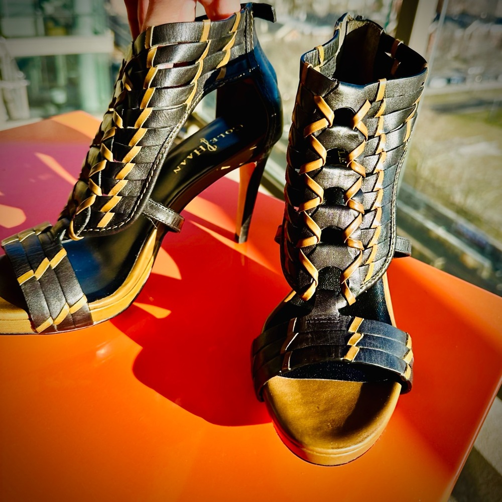 Cole Haan (with Nike Air) Gladiator Leather Sandals